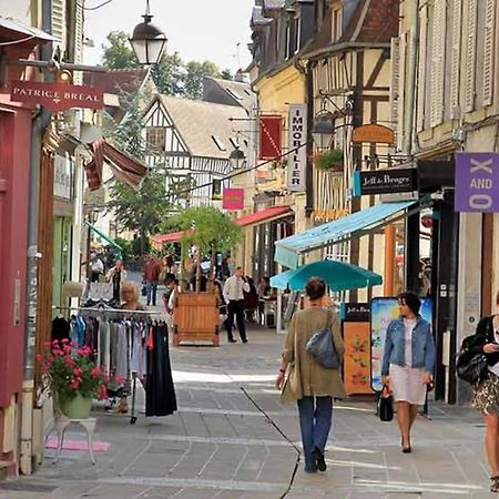 Apartament Le Petit Paris Compiègne Zewnętrze zdjęcie