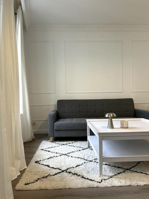 Apartament Le Petit Paris Compiègne Zewnętrze zdjęcie